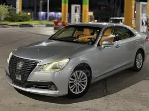 Toyota Crown 2014 Silver