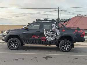Toyota Hilux 2019 Black