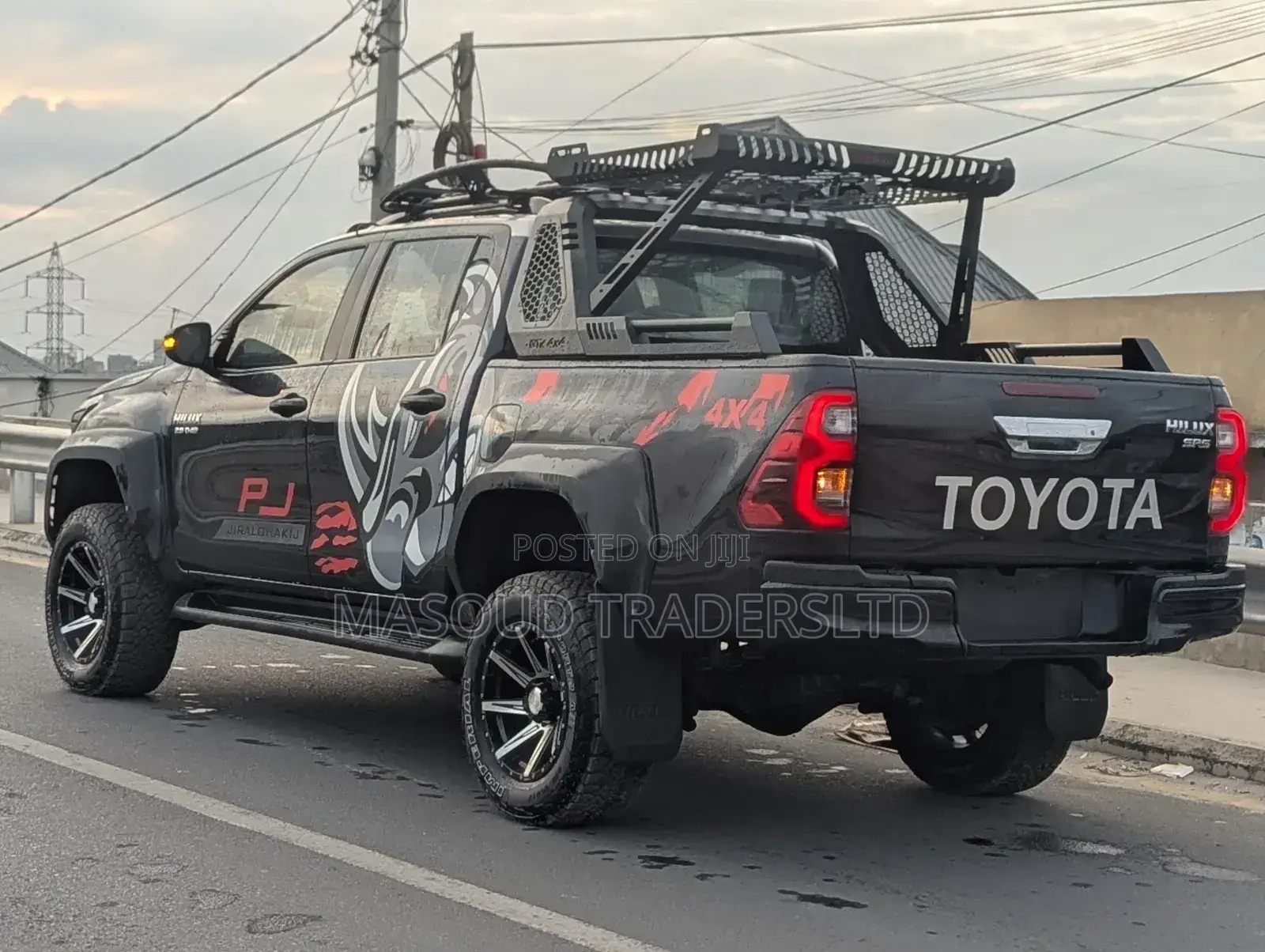 Toyota Hilux 2019 Black