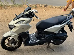 Honda Ignition 2026 White