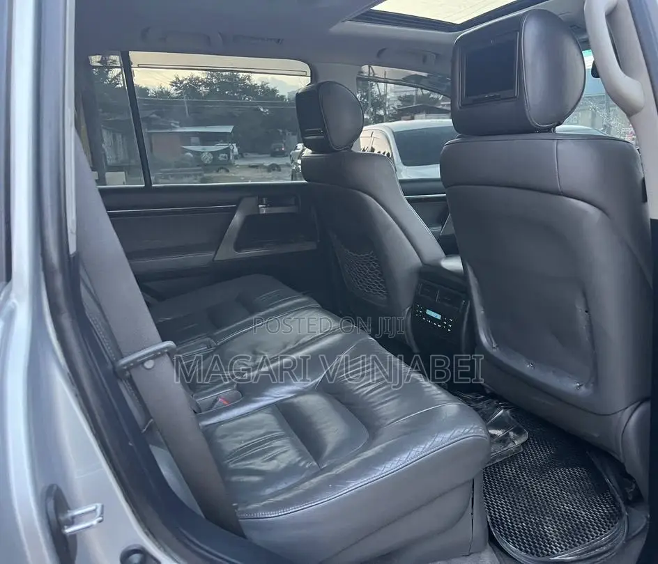 Toyota Land Cruiser 2008 Silver
