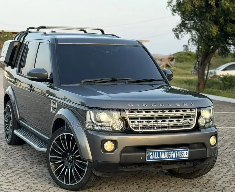 Land Rover Discovery 2015 Gray