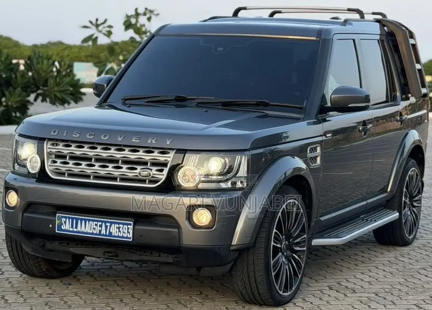 Land Rover Discovery 2015 Gray