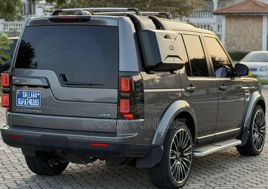 Land Rover Discovery 2015 Gray