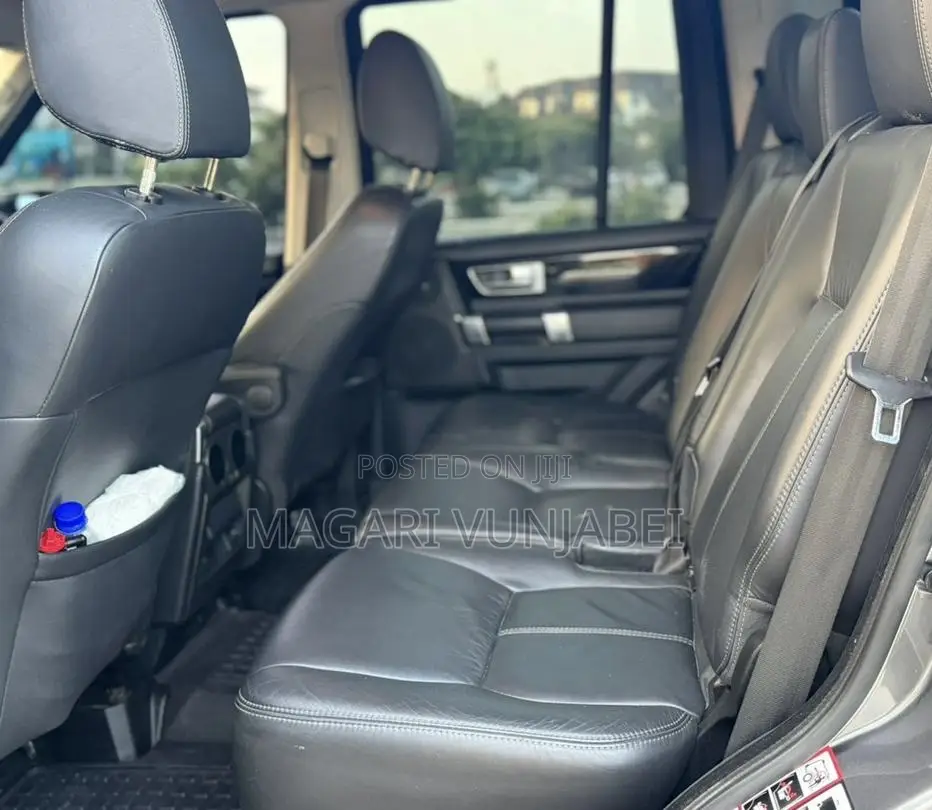Land Rover Discovery 2015 Gray