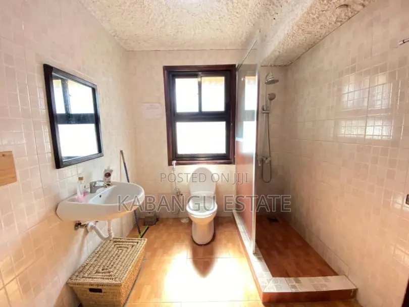 Furnished 4bdrm House in Ada Estate for rent