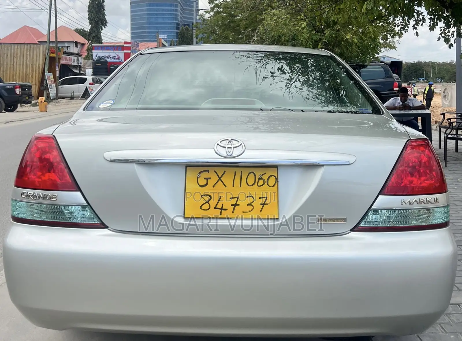 Toyota Mark II 2004 Silver