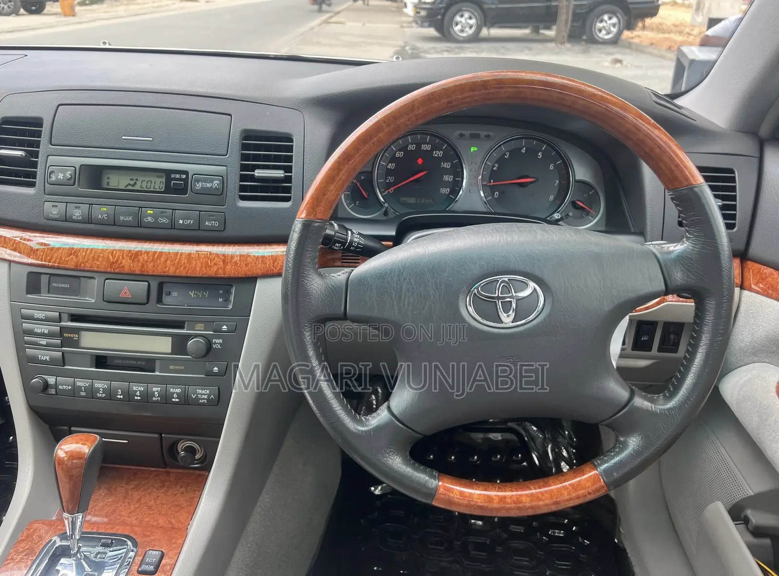 Toyota Mark II 2004 Silver