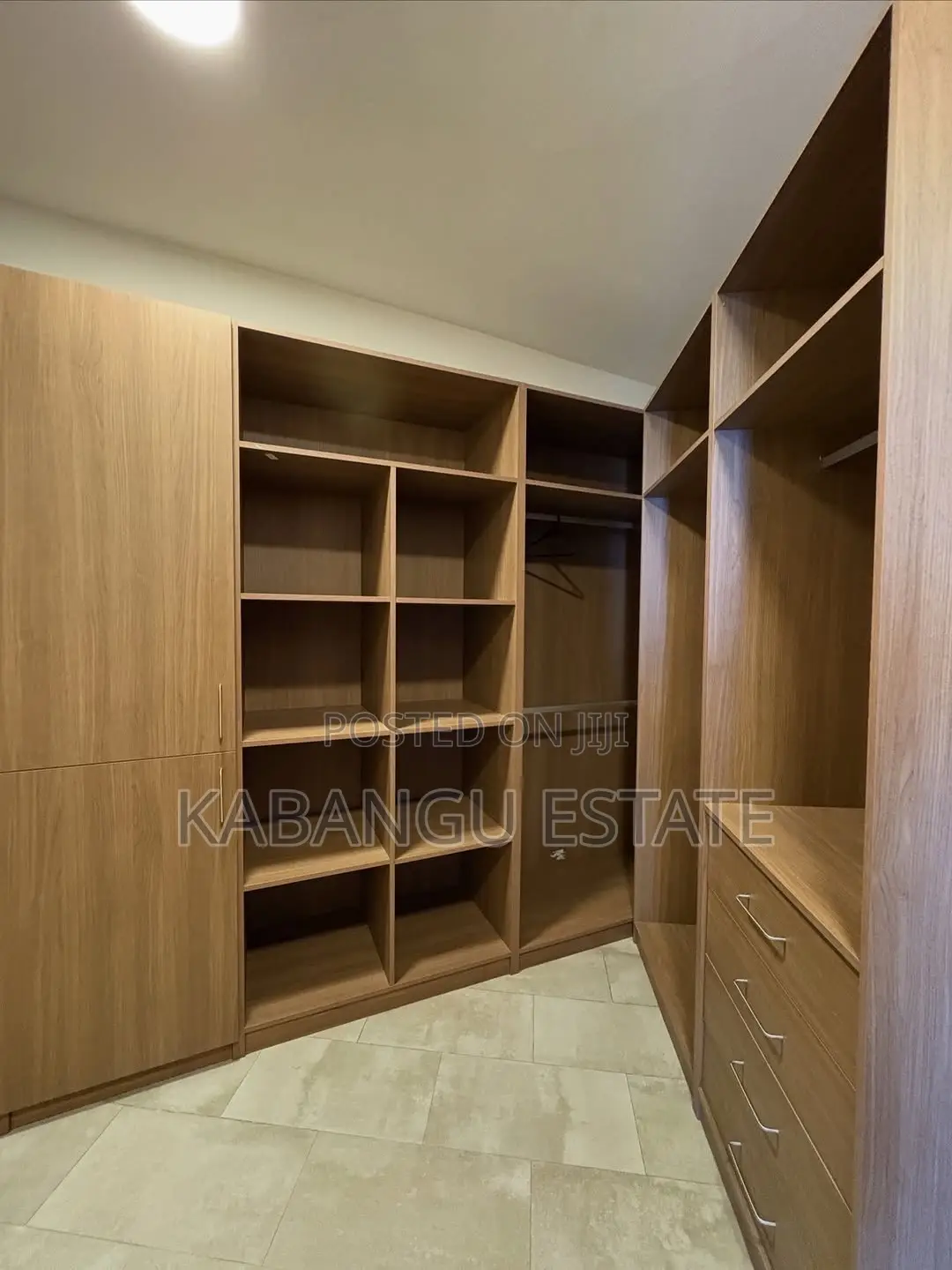 Furnished 3bdrm Apartment in Msasani Beachfront for rent