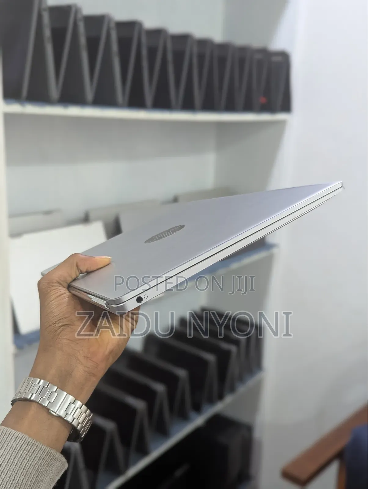 New Laptop HP Folio 13 8GB Intel Core I5 SSD 256GB