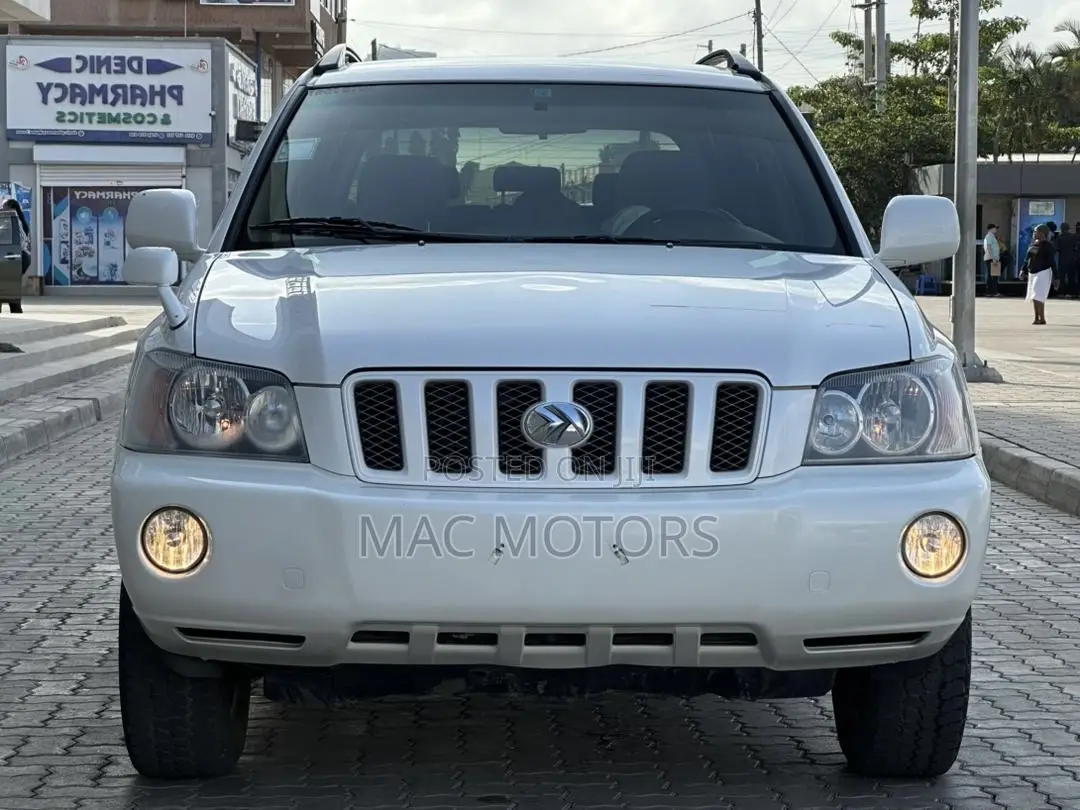 Toyota Kluger 2001 White