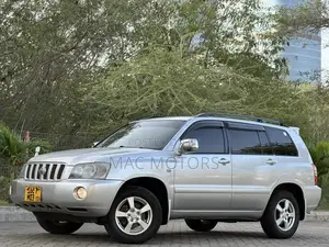 Toyota Kluger 2002 Silver