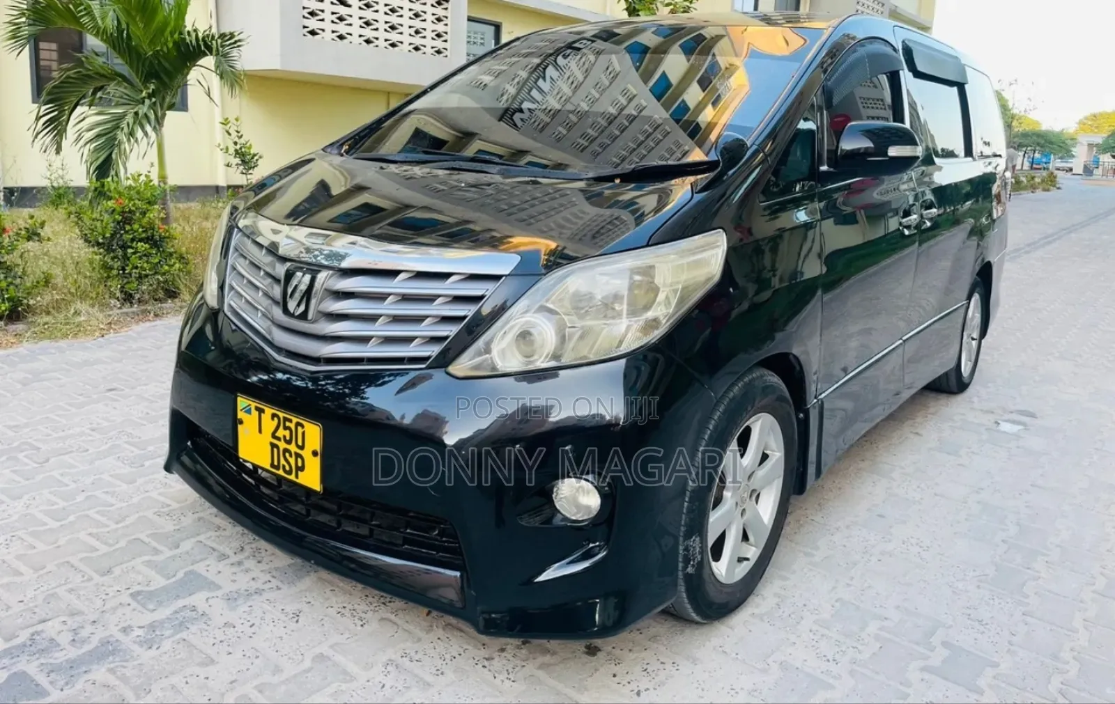 Toyota Alphard 2012 Black