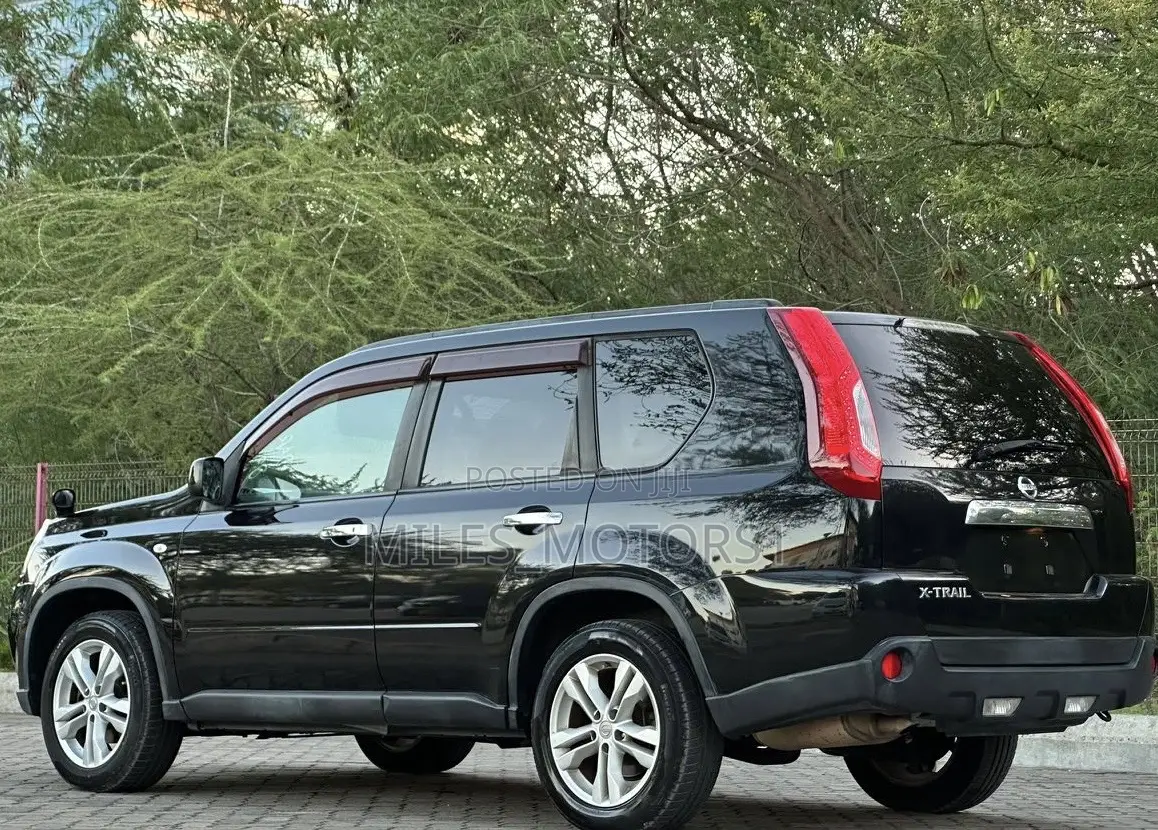 Nissan X-Trail 2010 Black