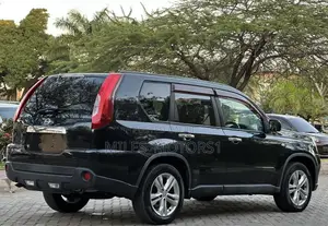 Nissan X-Trail 2010 Black