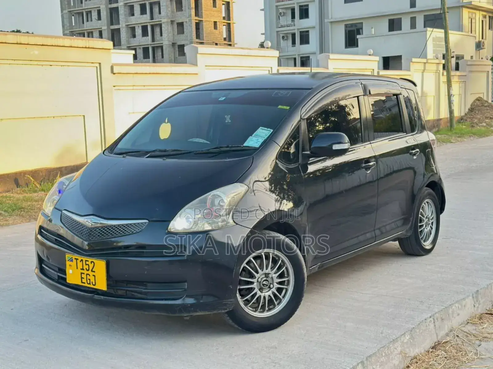 Toyota Ractis 2008 Black