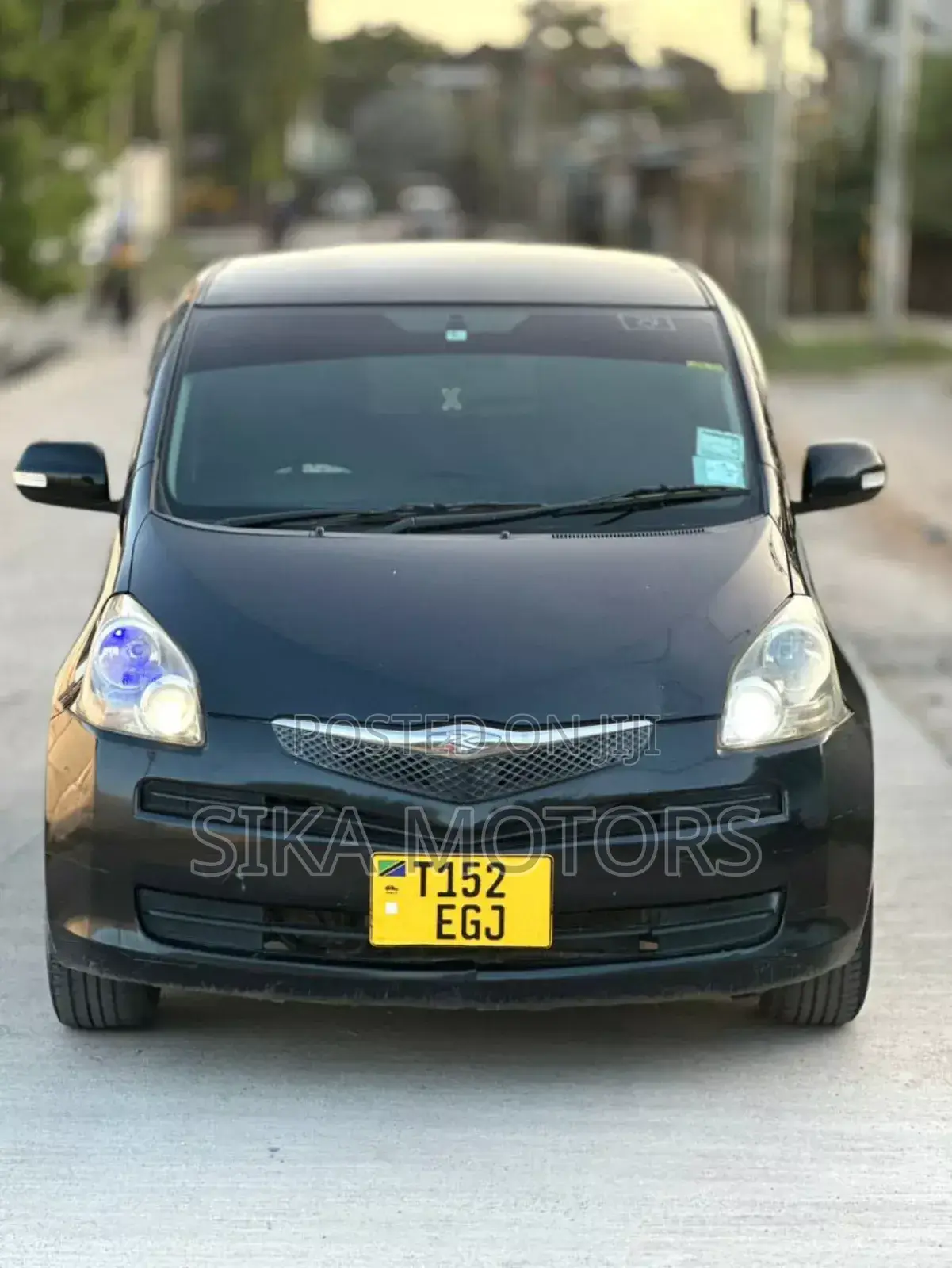 Toyota Ractis 2008 Black