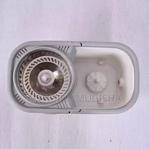 Self Rotating Bucket and Mop