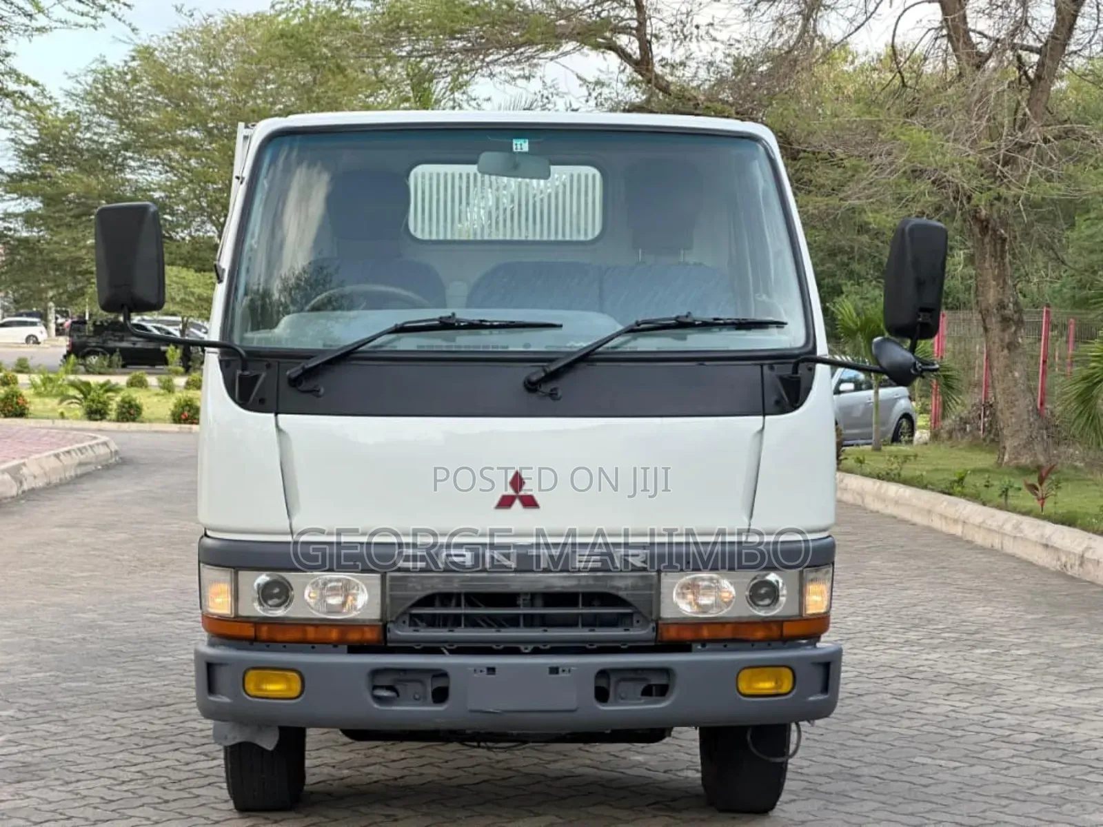 Mistubishi Canter Tipper