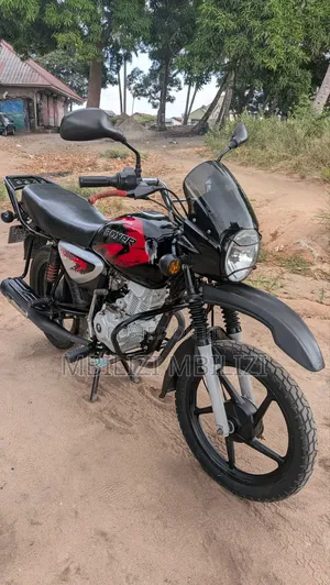 Bajaj Boxer X125 2025 Black