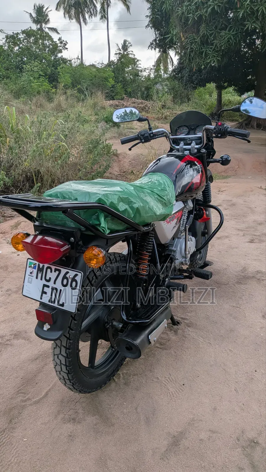 Bajaj Boxer X125 2025 Black