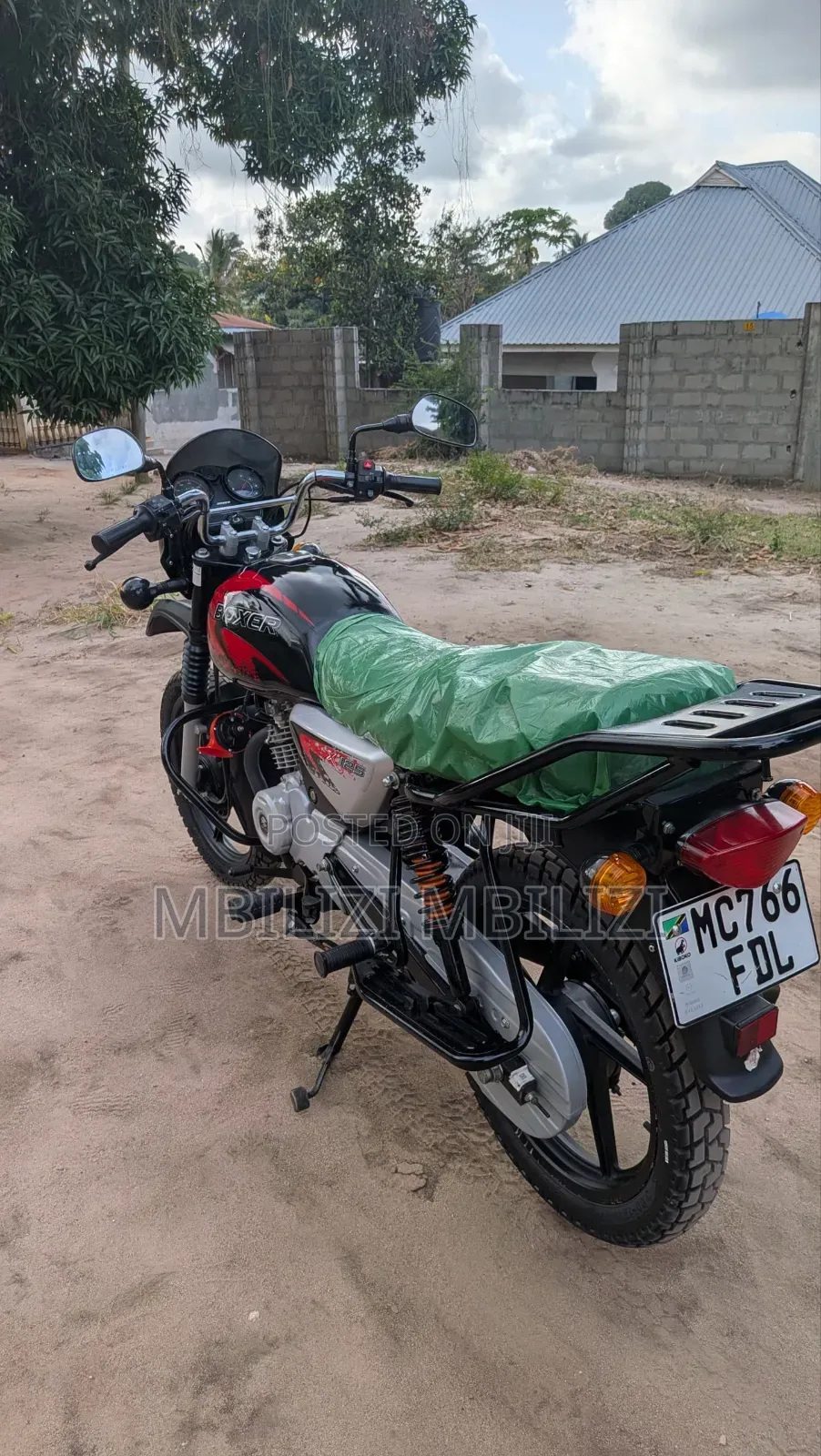 Bajaj Boxer X125 2025 Black