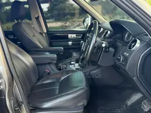 Land Rover Discovery 2015 Gray