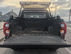 Toyota Hilux 2019 Black