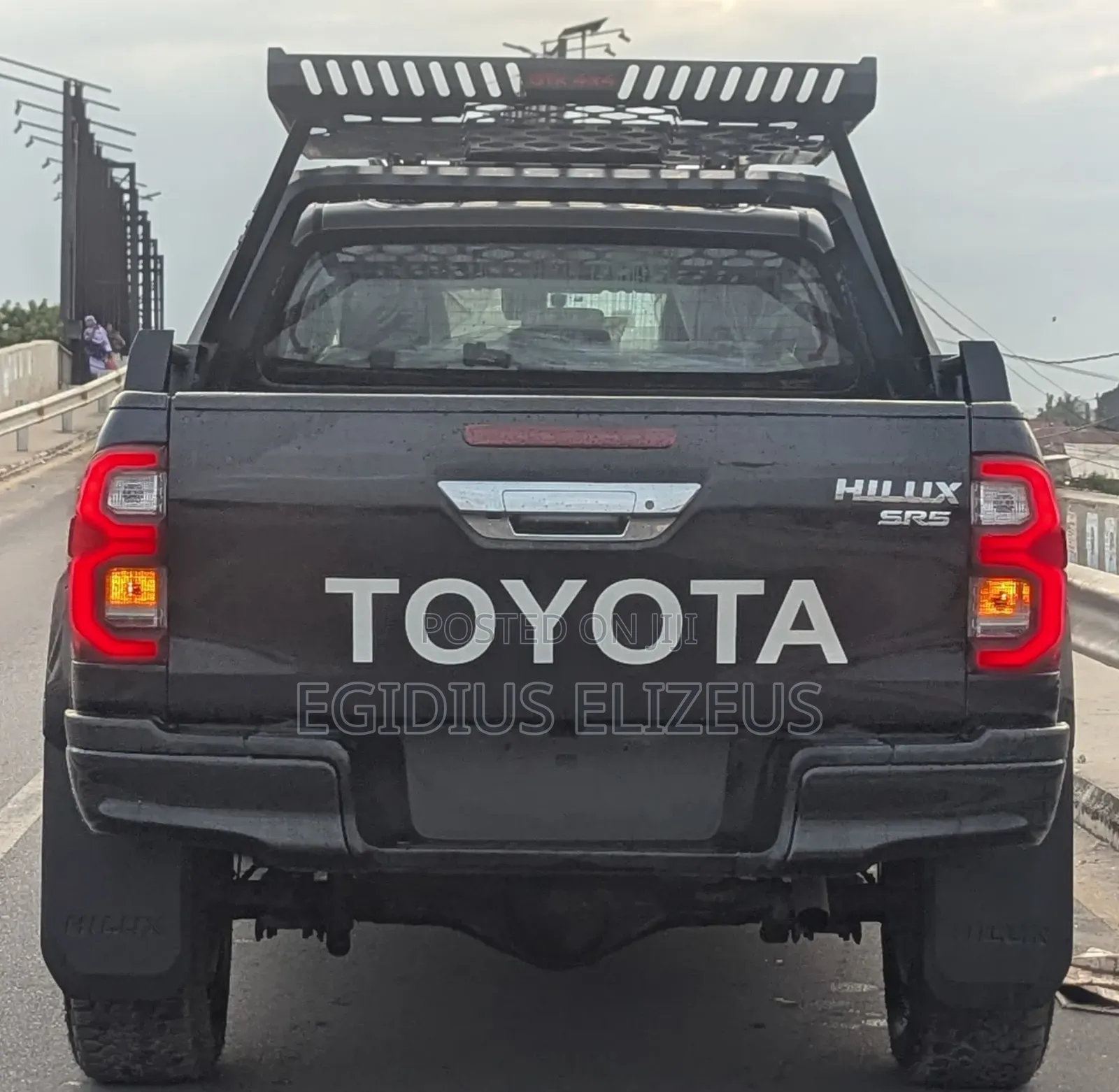 Toyota Hilux 2019 Black