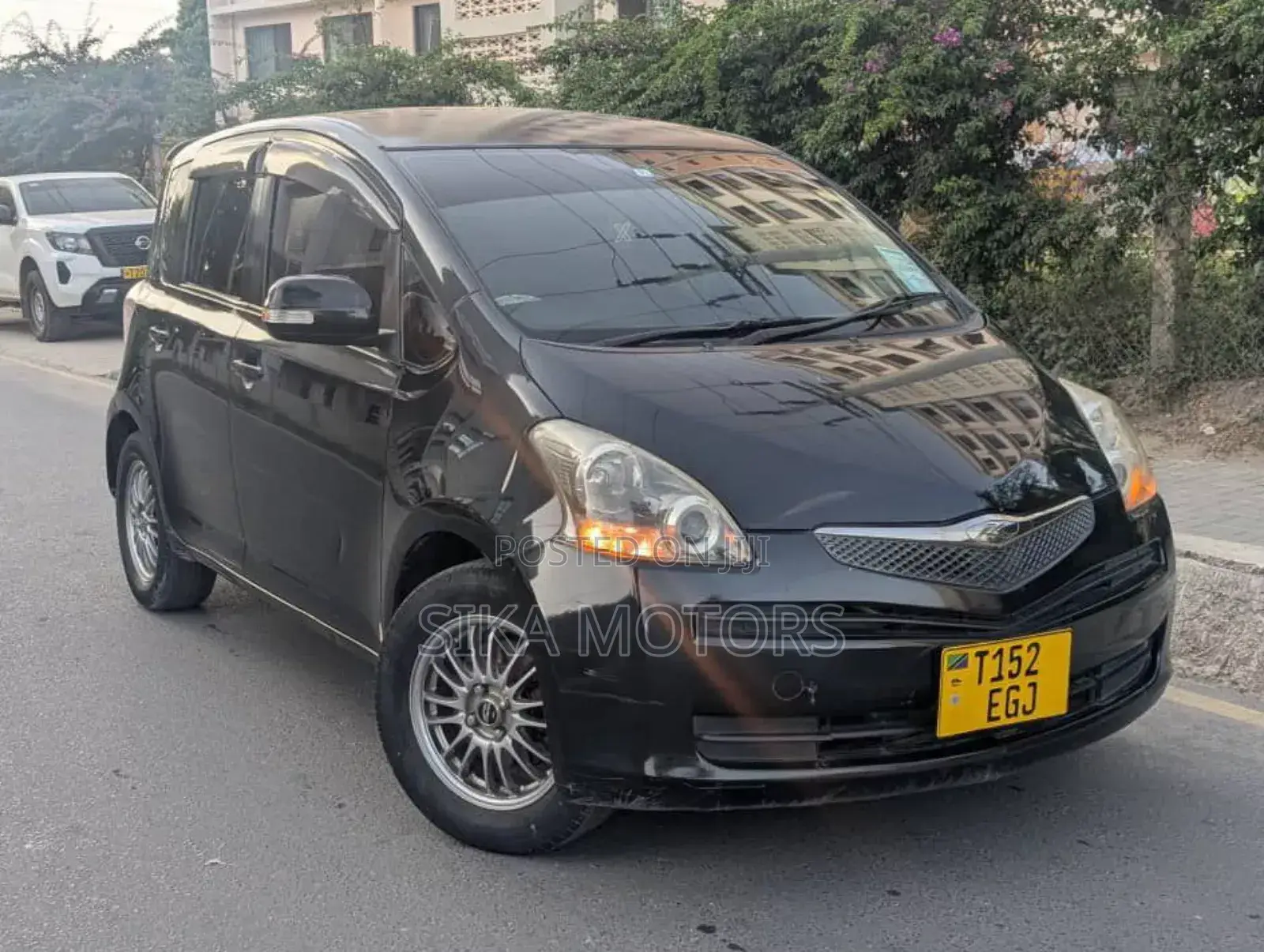 Toyota Ractis 2006 Black