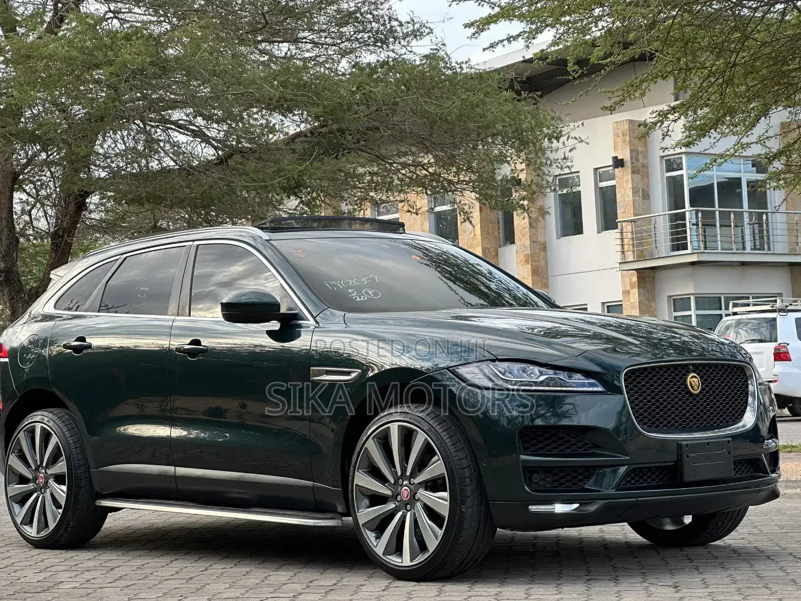 Jaguar F-Pace 2019 Green