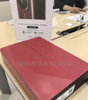 New Huawei Mate XT Ultimate Design 512 GB Red