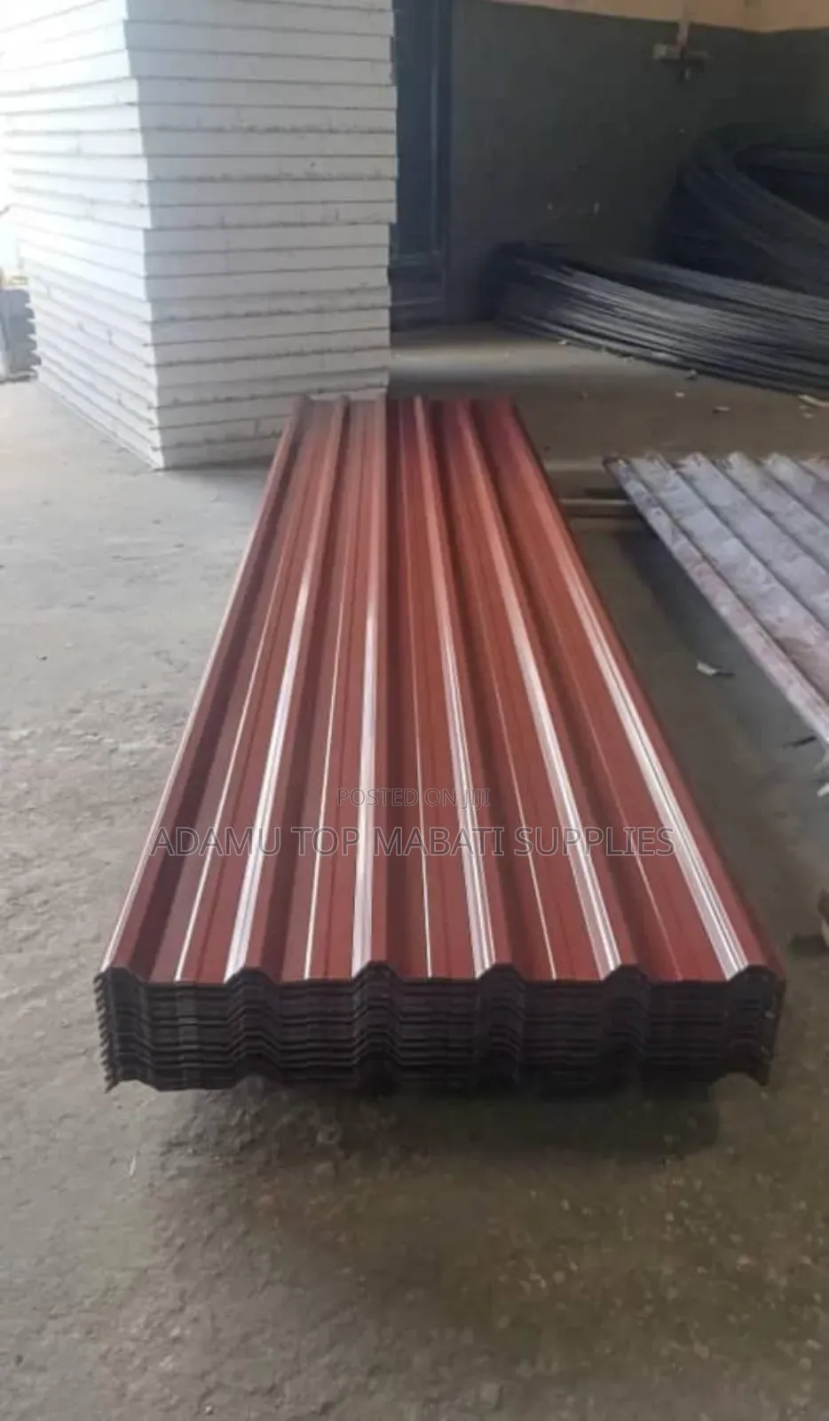 Bati Ya Mgongo Mpana- Brick Red Color
