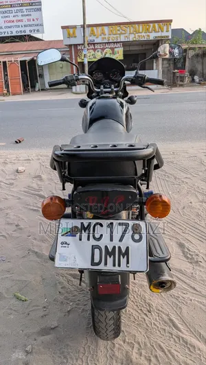 Bajaj Boxer 125 2024 Black