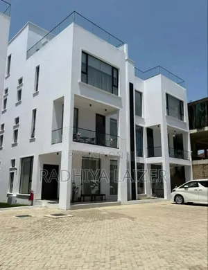 Furnished 5bdrm Villa in Oysterbay for rent