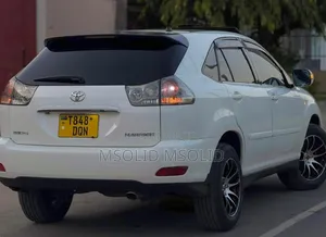 Toyota Harrier 2007 White