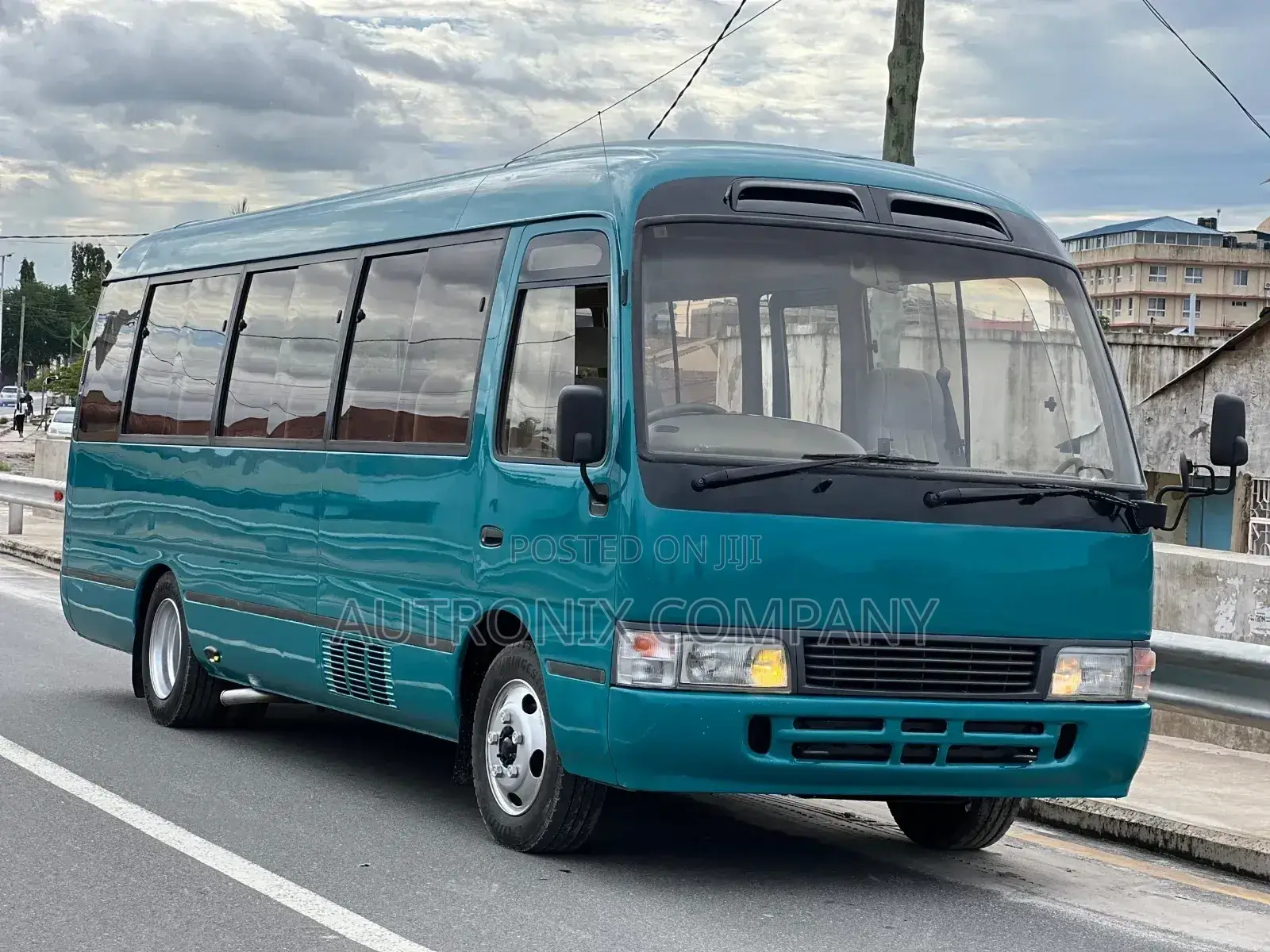 Toyota Coaster 2004 Blue