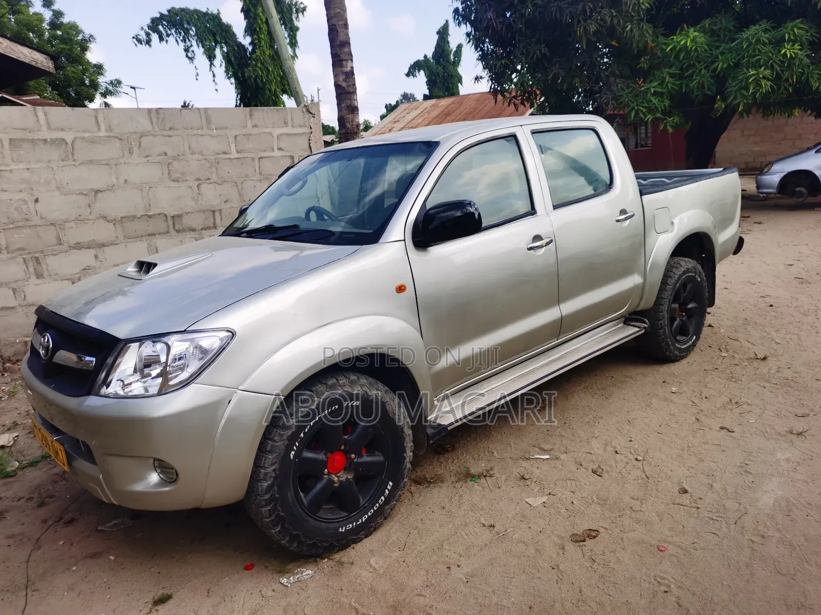 Toyota Hilux 2010 Silver