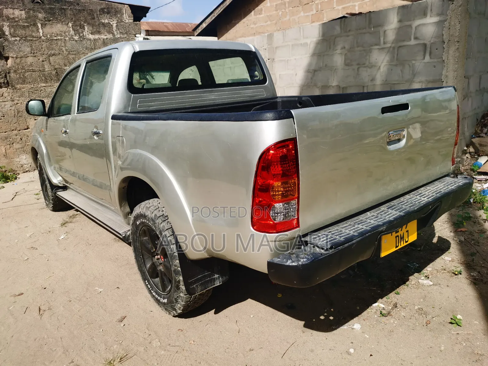 Toyota Hilux 2010 Silver
