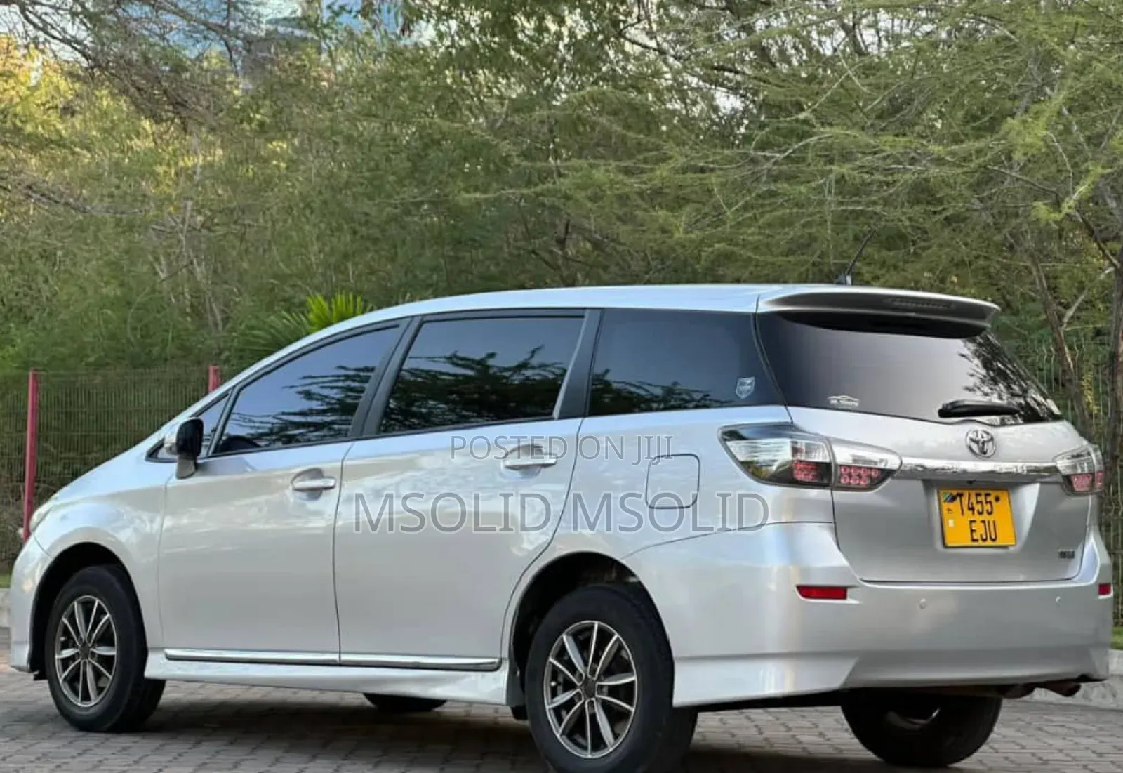 Toyota Wish 2014 Silver