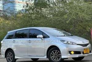 Toyota Wish 2014 Silver