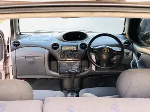 Toyota Vitz 2003 Pink