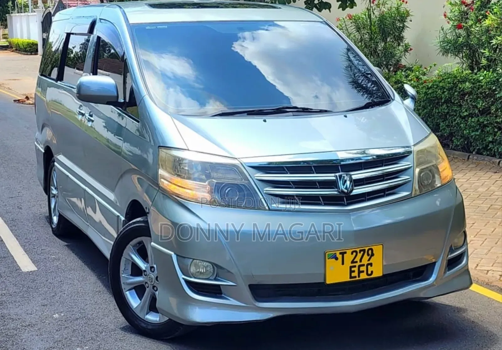 Toyota Alphard 2.4 Petrol AWD 2006 Gray