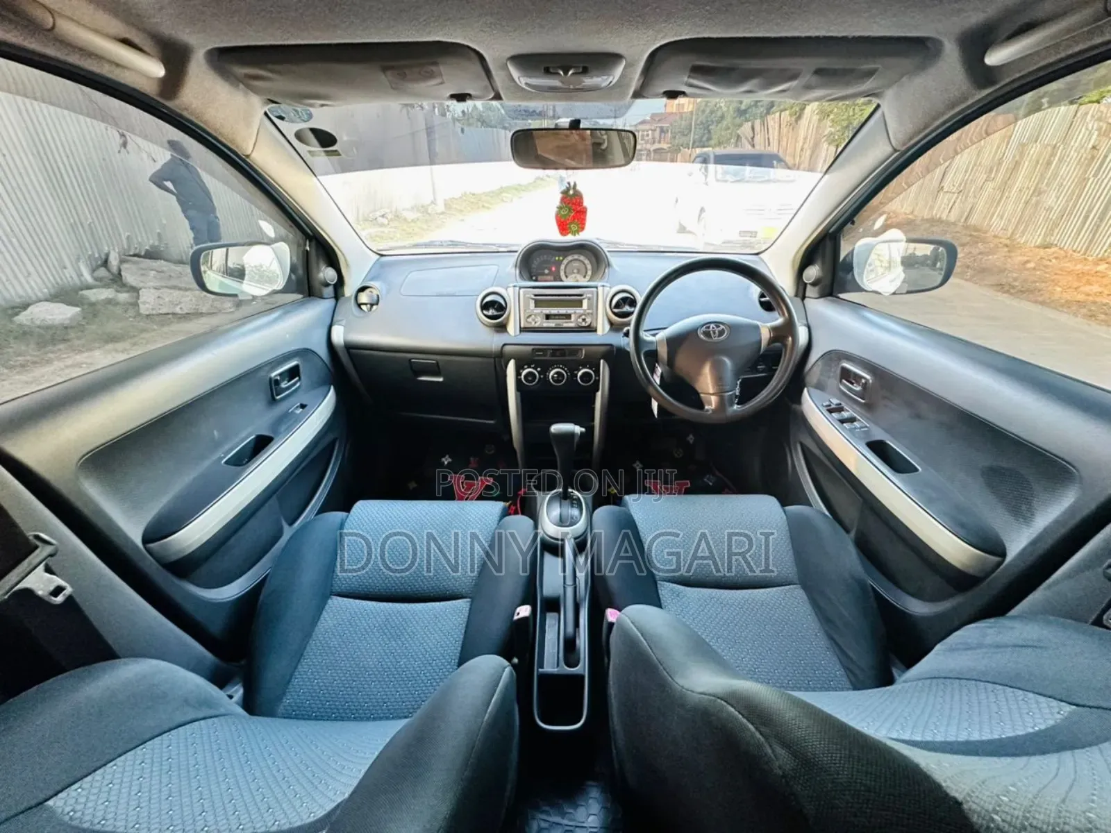 Toyota IST 2006 Blue