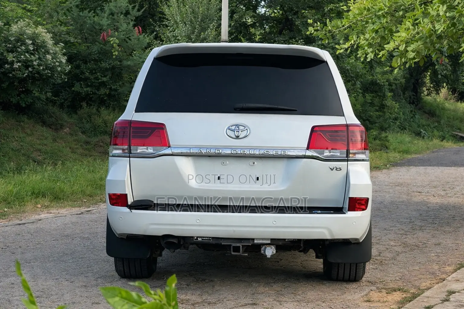 Toyota Land Cruiser 2016 White