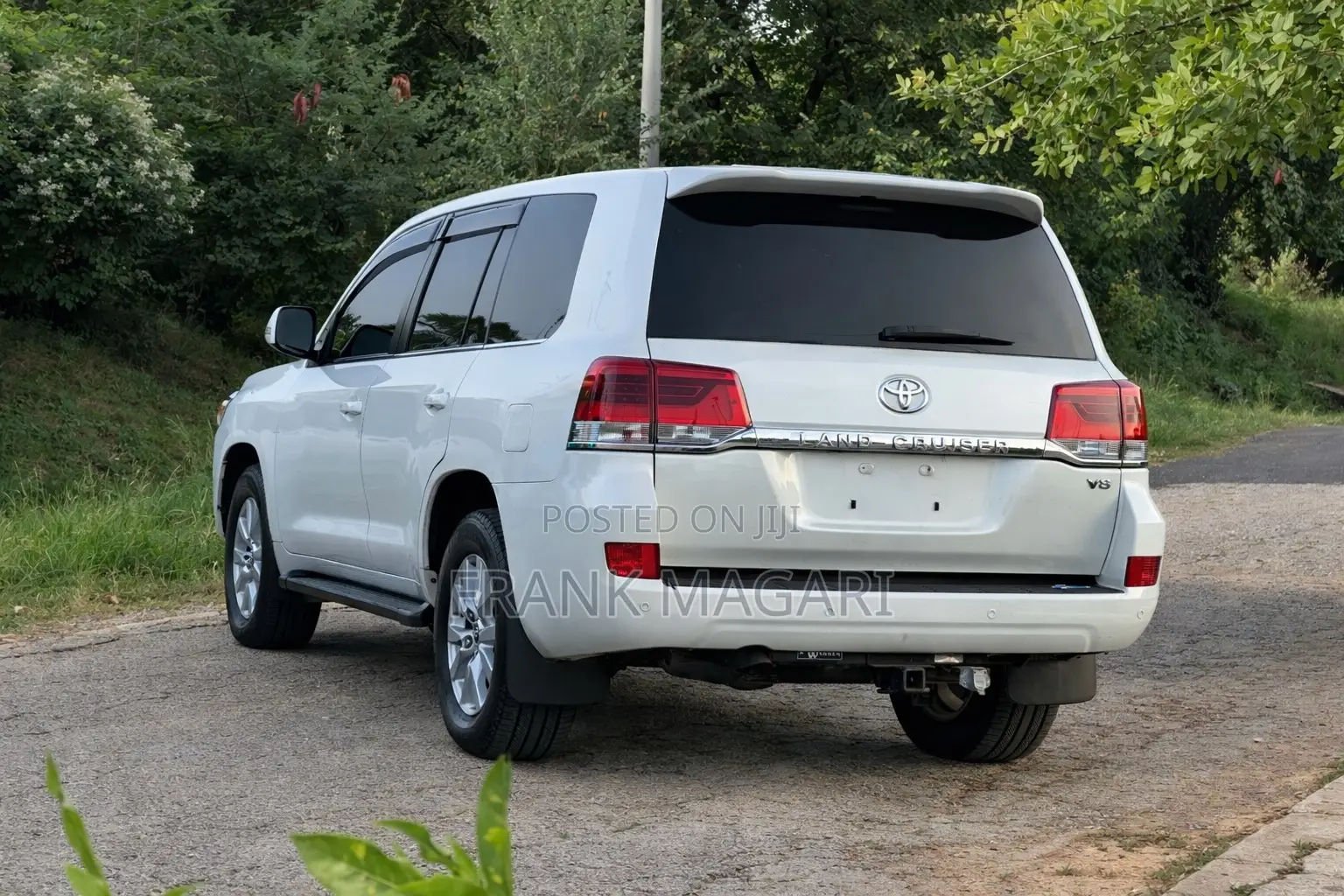 Toyota Land Cruiser 2016 White