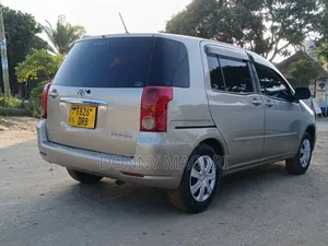 Toyota Raum 1.5 AWD 2005 Silver