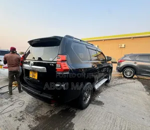 Toyota Land Cruiser Prado 4.0 Petrol TX 2013 Black