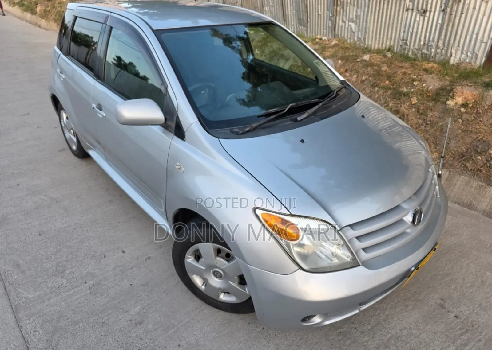 Toyota IST 2007 Silver
