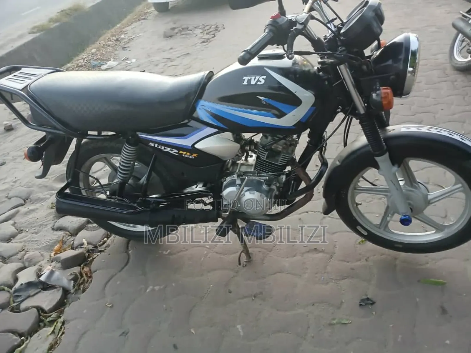 TVS HLX 125 2024 Black